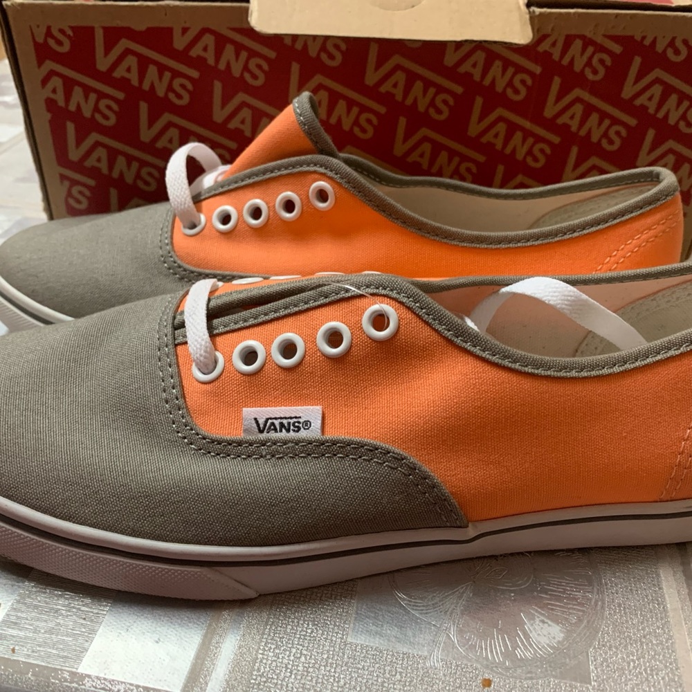 Vans shoes. Female size 9. Never used at all. Just took off the tags.